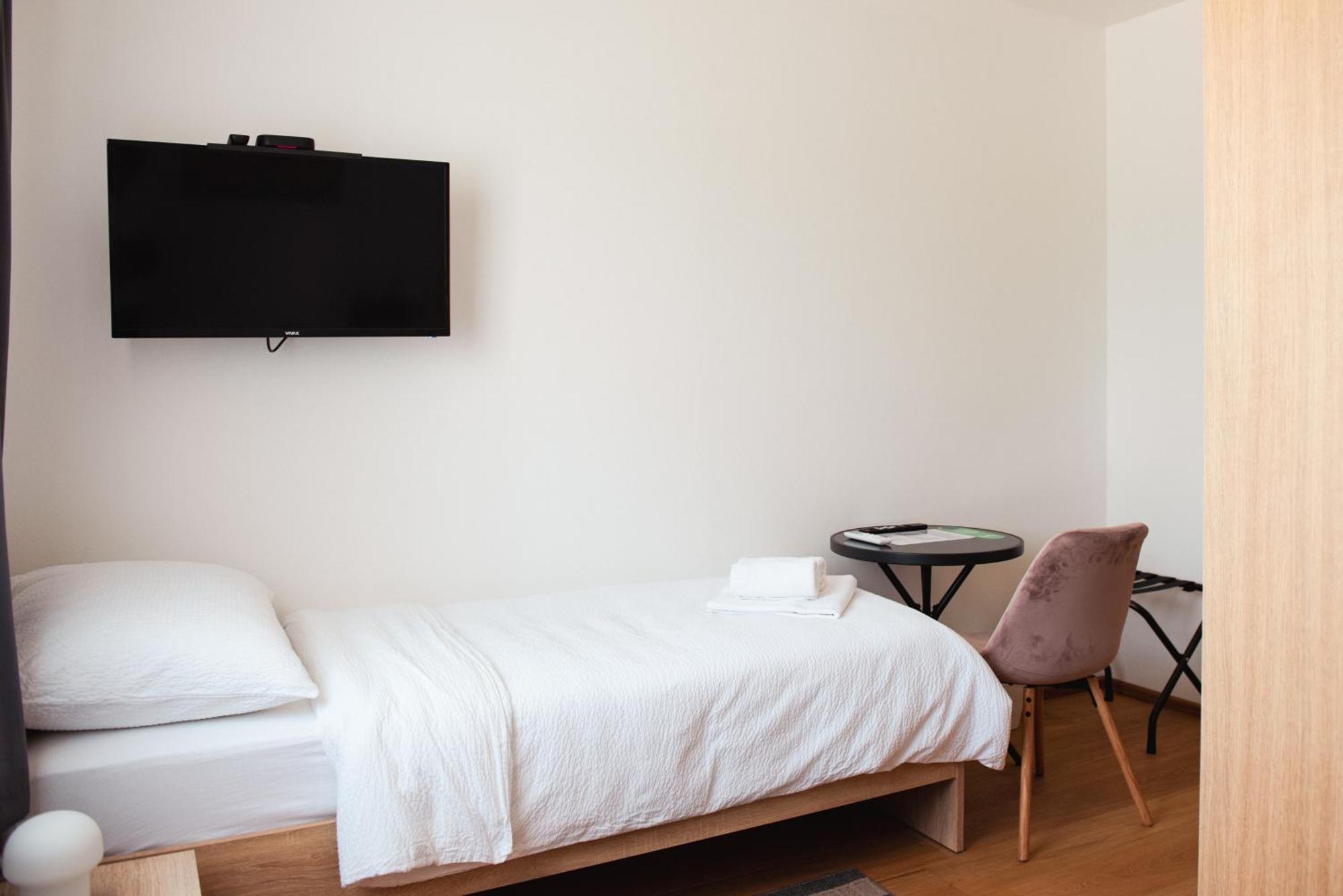 Rooms Enter Ogulin Ostarije Exterior foto